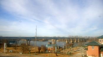 Weather camera view of Miss Lauras.