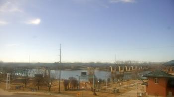 Weather camera view of Miss Lauras.