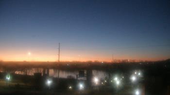 Weather camera view of Miss Lauras.