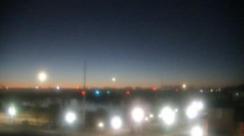 Weather camera view of Miss Lauras.