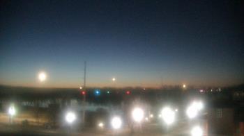 Weather camera view of Miss Lauras.