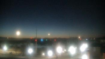 Weather camera view of Miss Lauras.