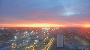 Weather camera view of Garden City Coop Inc - city center.