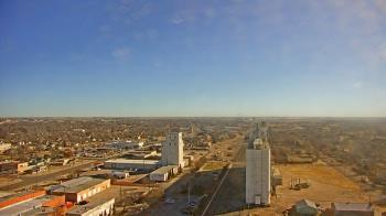 Weather camera view of Garden City Coop Inc - city center.