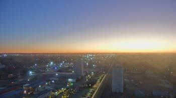 Weather camera view of Garden City Coop Inc - city center.