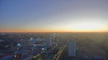 Weather camera view of Garden City Coop Inc - city center.