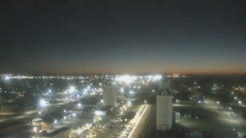 Weather camera view of Garden City Coop Inc - city center.
