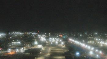 Weather camera view of Garden City Coop Inc - city center.