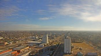 Weather camera view of Garden City Coop Inc - city center.