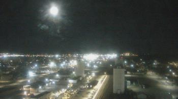 Weather camera view of Garden City Coop Inc - city center.