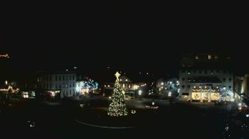 Weather camera view of Blue and Gray Bar and Grill.