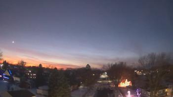 Weather camera view of Sibley East Middle and High School.