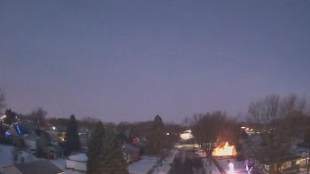 Weather camera view of Sibley East Middle and High School.