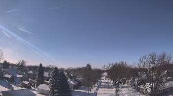 Weather camera view of Sibley East Middle and High School.