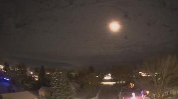 Weather camera view of Sibley East Middle and High School.