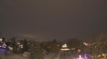 Weather camera view of Sibley East Middle and High School.