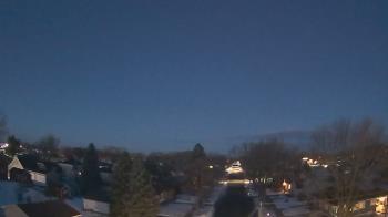 Weather camera view of Sibley East Middle and High School.