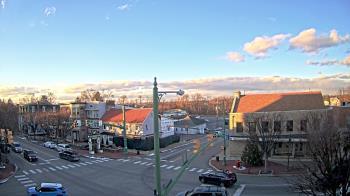 Weather camera view of JoJos Pizza.