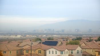 Weather camera view of Robert and Sandy Ellis ES.