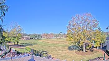 Weather camera view of Houston Country Club.