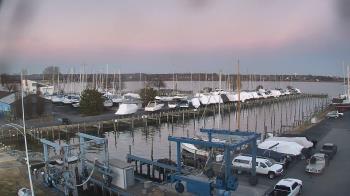 Weather camera view of Tidewater Marina.