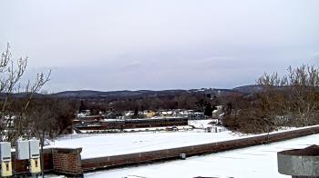 Weather camera view of Haverstraw Elementary School.