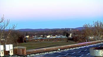 Weather camera view of Haverstraw Elementary School.