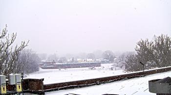 Weather camera view of Haverstraw Elementary School.