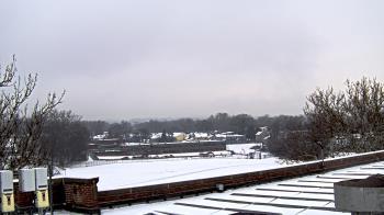 Weather camera view of Haverstraw Elementary School.