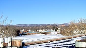Weather camera view of Haverstraw Elementary School.