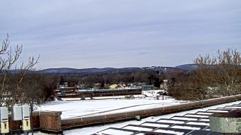 Weather camera view of Haverstraw Elementary School.