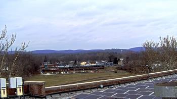 Weather camera view of Haverstraw Elementary School.