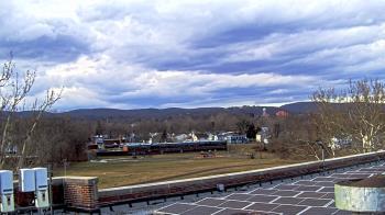 Weather camera view of Haverstraw Elementary School.