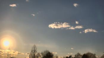 Weather camera view of Woodmere MS.