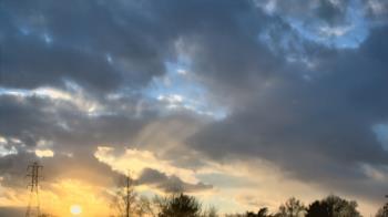 Weather camera view of Woodmere MS.