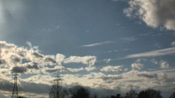 Weather camera view of Woodmere MS.