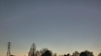 Weather camera view of Woodmere MS.