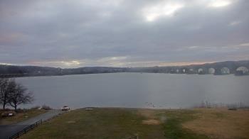 Weather camera view of John Wright Restaurant.