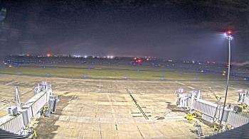 Weather camera view of Lake Charles Rgnl Arpt terminal bldg.