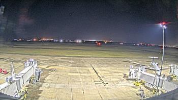 Weather camera view of Lake Charles Rgnl Arpt terminal bldg.