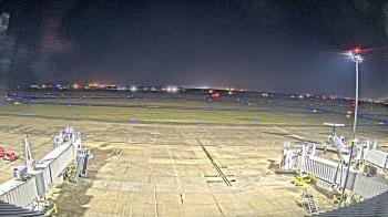 Weather camera view of Lake Charles Rgnl Arpt terminal bldg.