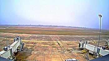 Weather camera view of Lake Charles Rgnl Arpt terminal bldg.