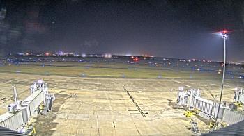 Weather camera view of Lake Charles Rgnl Arpt terminal bldg.
