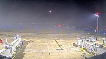 Weather camera view of Lake Charles Rgnl Arpt terminal bldg.