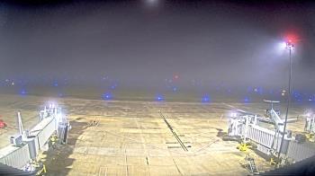 Weather camera view of Lake Charles Rgnl Arpt terminal bldg.