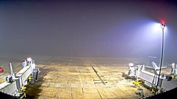 Weather camera view of Lake Charles Rgnl Arpt terminal bldg.