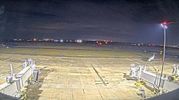 Weather camera view of Lake Charles Rgnl Arpt terminal bldg.