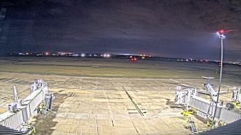 Weather camera view of Lake Charles Rgnl Arpt terminal bldg.