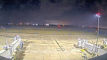 Weather camera view of Lake Charles Rgnl Arpt terminal bldg.