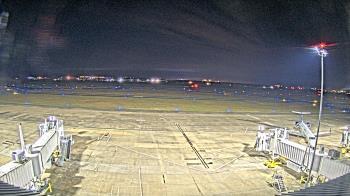 Weather camera view of Lake Charles Rgnl Arpt terminal bldg.